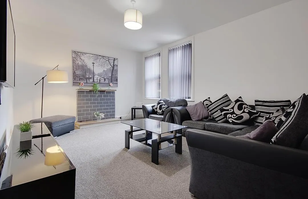 Wimborne Road Apartment 3-1